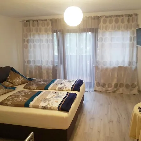 Rosenbach Gasthuis 3*